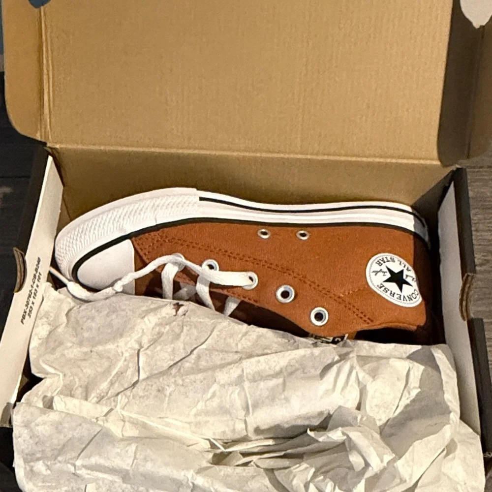 Converse Chuck Taylor All Star Street Canvas Sneaker